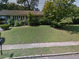 10 Cathedral Dr, Lakewood, NJ 08701