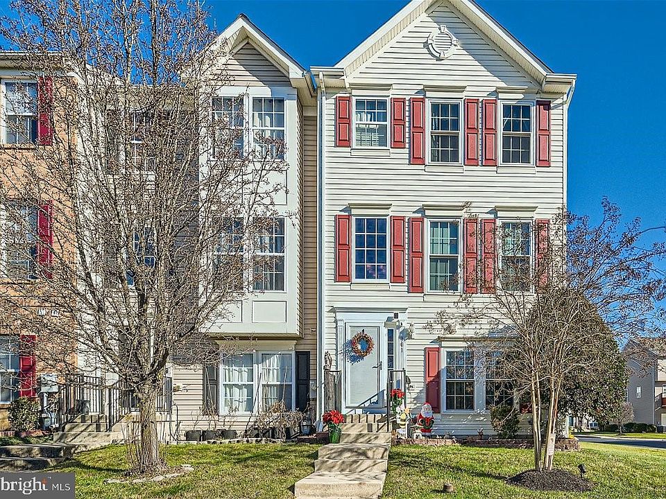 1st image of 301 Kestrel Dr