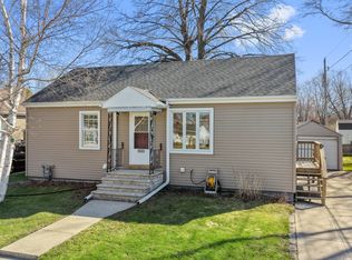 1033 Mather St, Green Bay, WI 54303