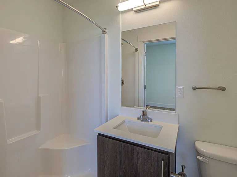 Bridger Court Apartments — Photo 36