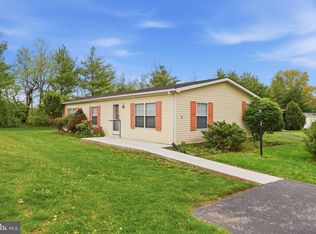 36 Bentwood Cir, Harleysville, PA 19438