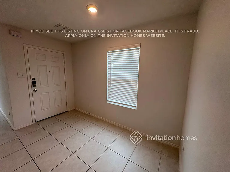 3018 Wallace Wells Ct — Photo 2