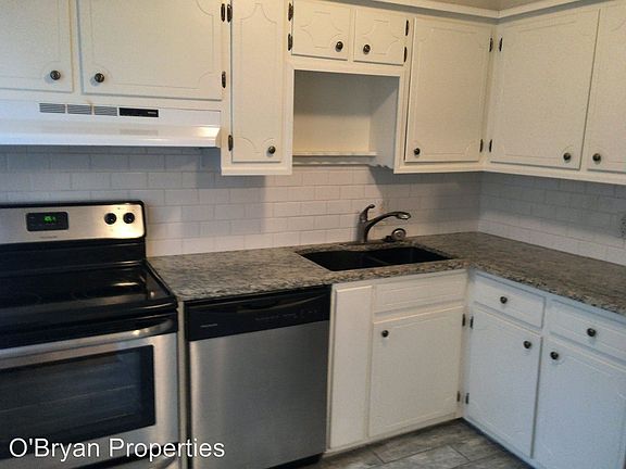 3rd image of 8705 Maiden Ln