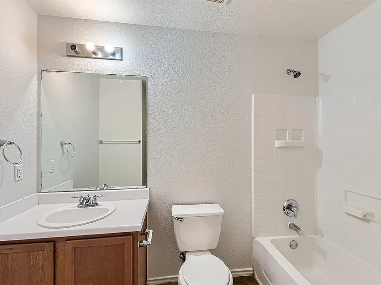 18408 Cloudmore Ln — Photo 9