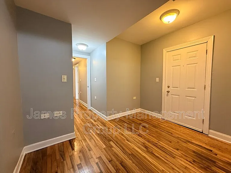 2213 W Washington Blvd #1F — Photo 8