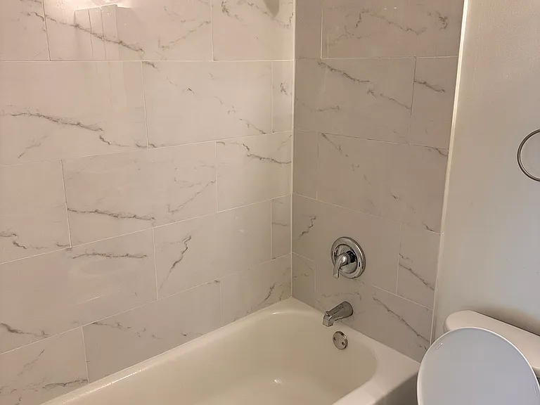 5161 W Grand Ave #2F — Photo 9