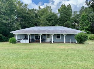 18 Bear Town Rd, Jayess, MS 39641