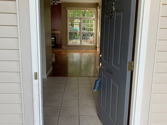 3rd image of 418 Prion Ct
