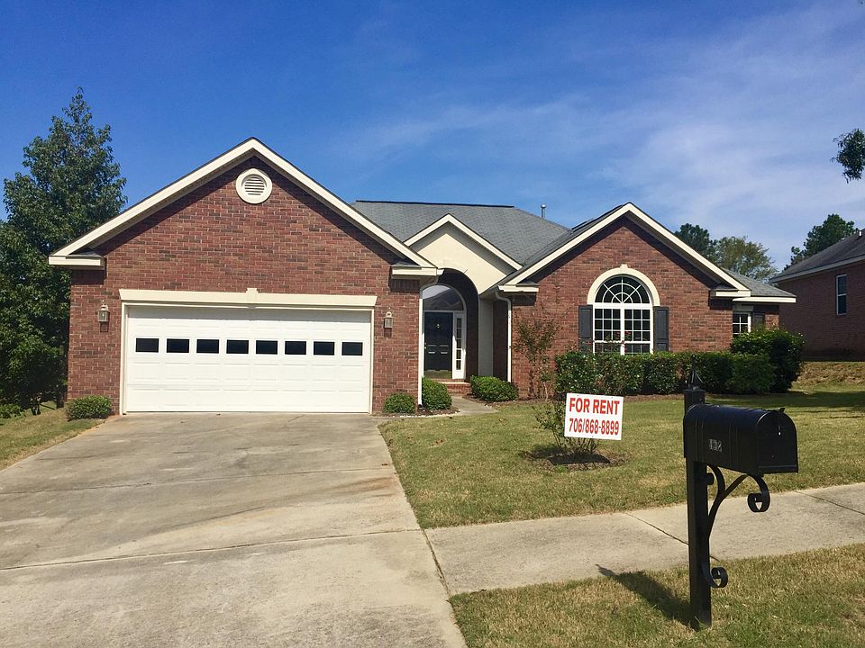 438 Richmond St. with 2 Car Garage
