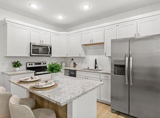 679 Neighborhood Rd, Wellford, SC 29385