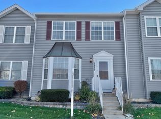 1613 Delaware Ct, Geneva, IL 60134