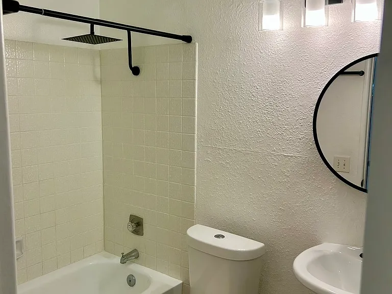 Second Bath - brand new fixtures
