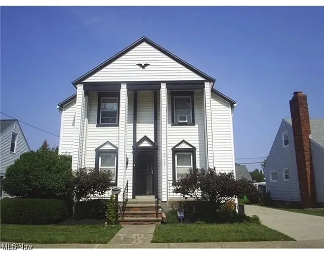 21481 Ball Ave photo 1