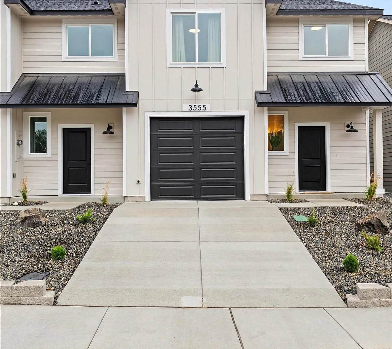 3 bed, 2.5 bath, 1580 sqft, $2,500 — Photo 1