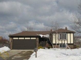 42282 Trotwood Ct, Canton, MI 48187