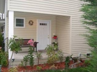 1827 Walnut St #B, Everett, WA 98201