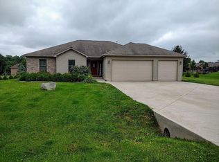 4465 E 1369th Rd, Earlville, IL 60518