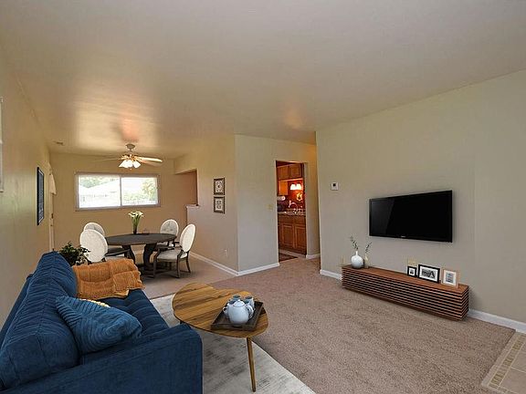 4th image of 8753 Balboa Dr