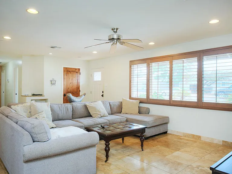 6332 E Earll Dr — Photo 5