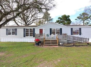 1227 Highway 71 W, Smithville, TX 78957