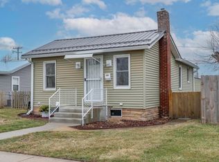819 Burdette St, Mishawaka, IN 46544