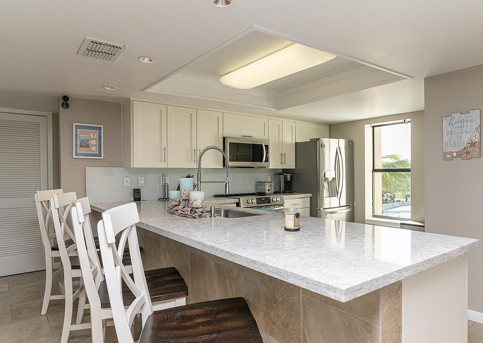 1st image of 404 Padre Blvd Unit 601