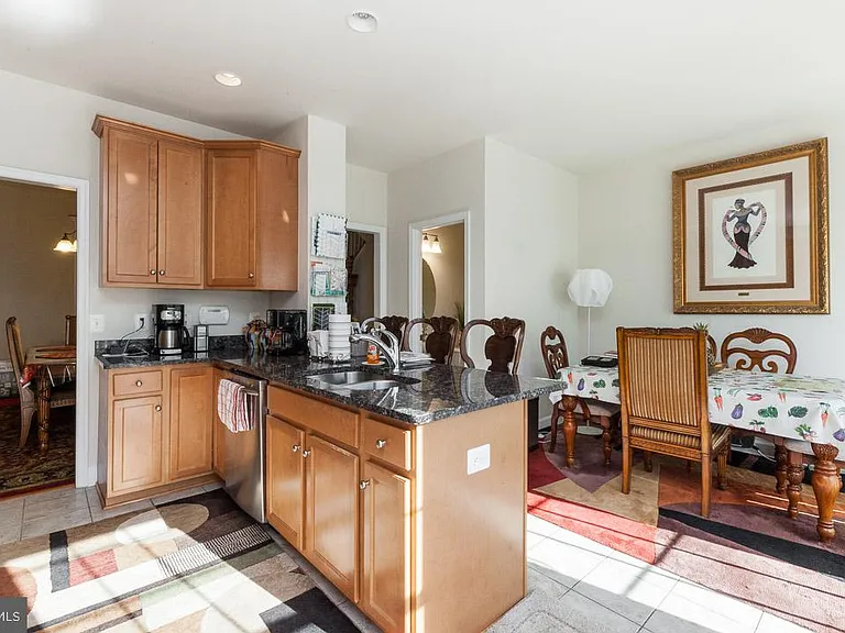 14604 Crossfield Way — Photo 9