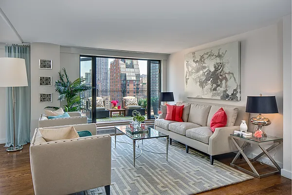 Sold by Stribling | media 3