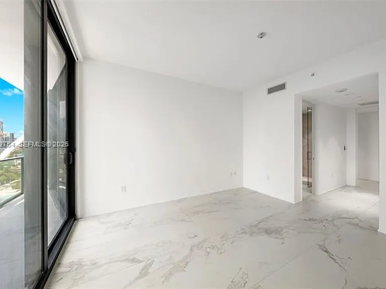 1000 Biscayne Blvd #1201 — Photo 55