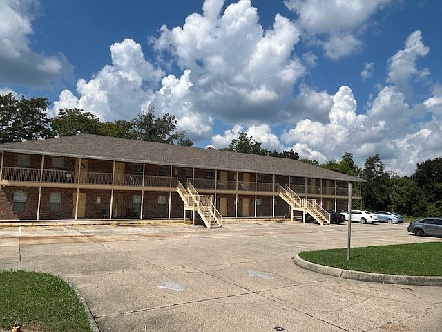 1st image of 1529 43rd Ave APT 103