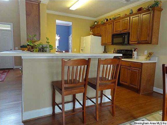 3rd image of 155 Marlstone Dr