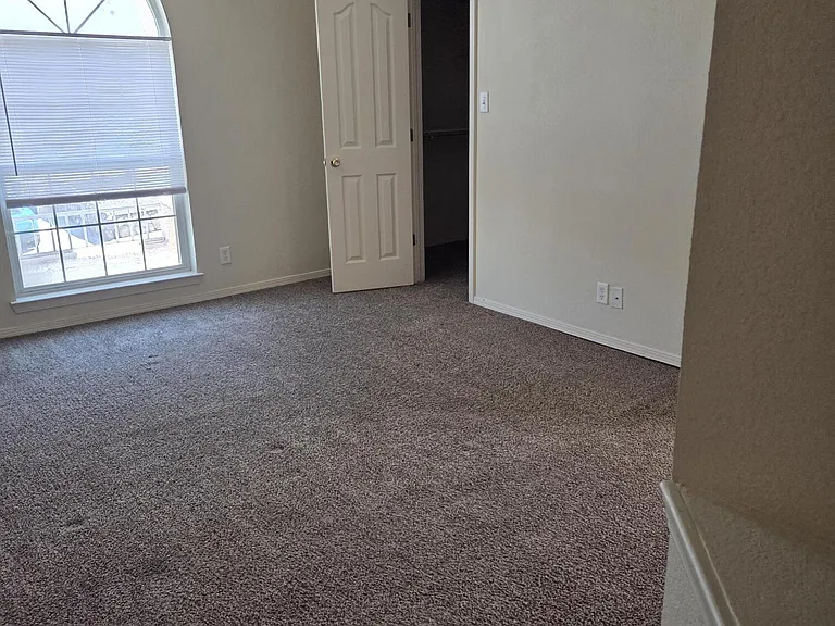 3717 NE Hubble Dr — Photo 24