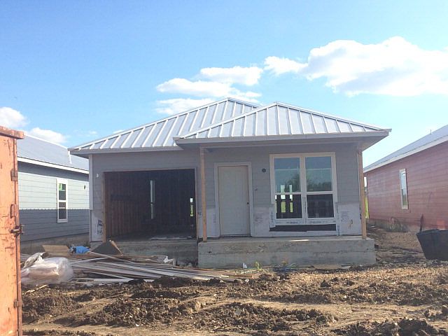 1st image of 649 Orion Dr