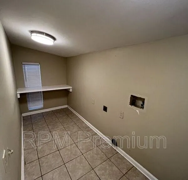 3280 Crestaire Dr — Photo 13