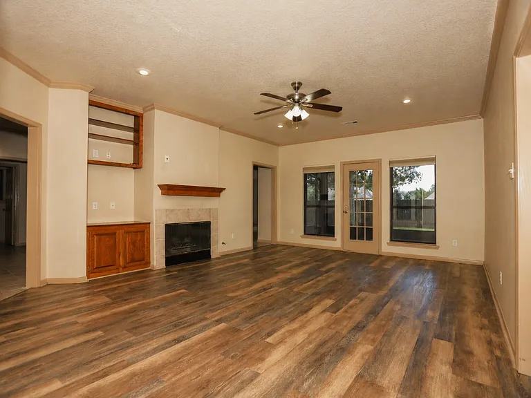 112 Portulaca St — Photo 3