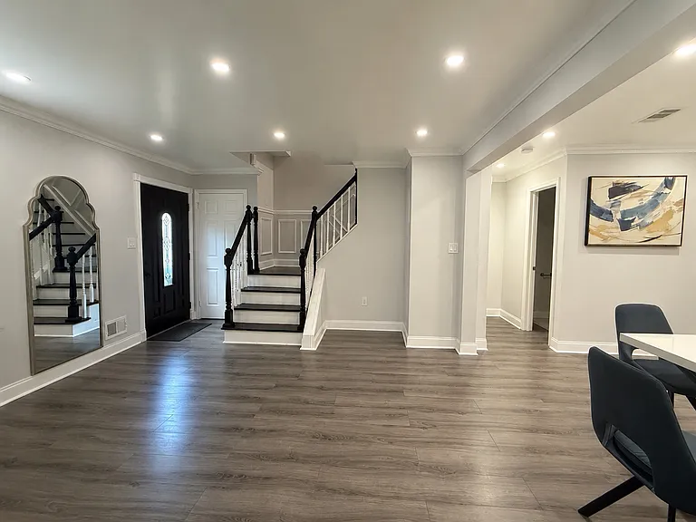 625 Edison Dr — Photo 1