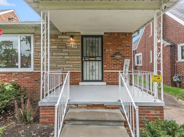 15370 Whitcomb St, Detroit, MI 48227