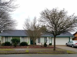 677 J David St SE, Salem, OR 97306