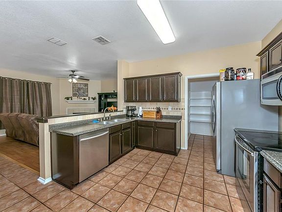 4th image of 8429 Hawks Nest Dr