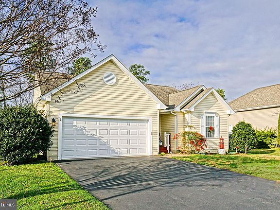 2nd image of 10 Amberwood Way