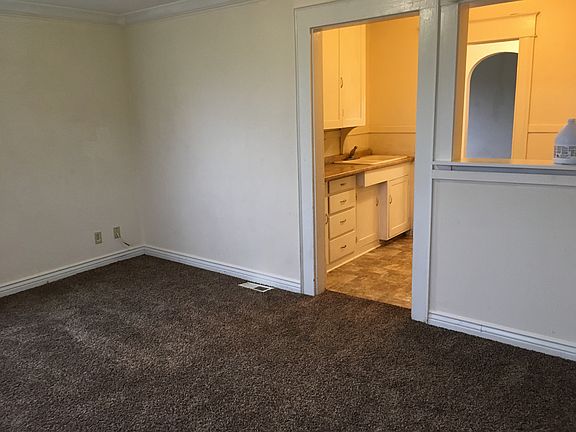 3rd image of 301 Dearborn St APT 1