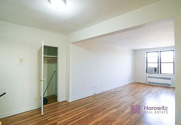 4th image of 4821 40th St APT 6K