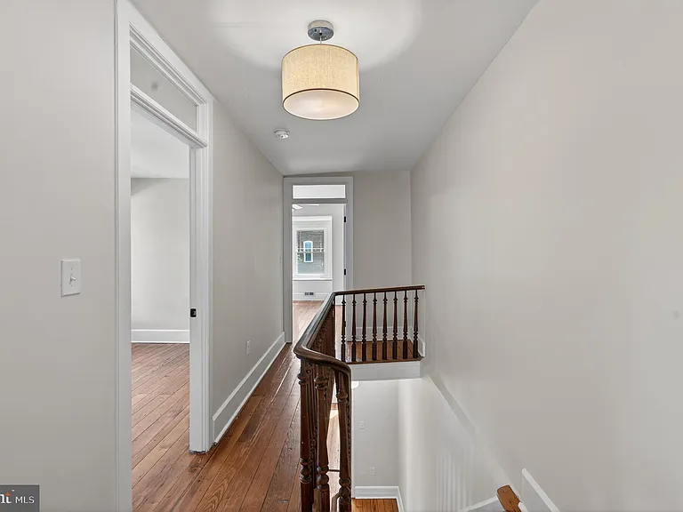 144 Gay St #2 — Photo 4