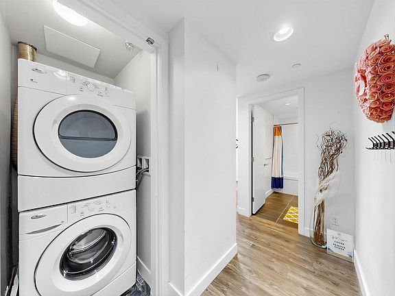 5th image of 2008 Rosser Ave #1107