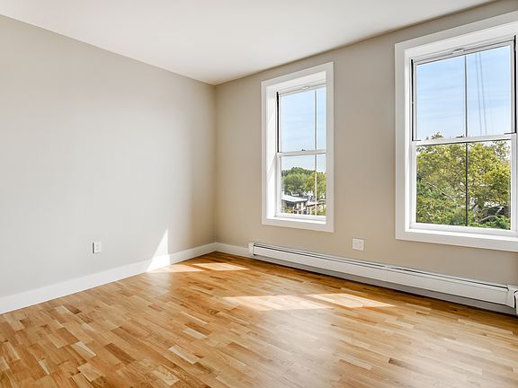 5th image of 379 Washington Ave APT 5F