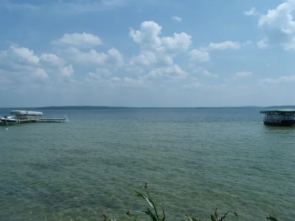 1400 Topinabee Shore Dr, Topinabee, MI 49791