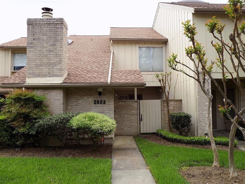 1st image of 2923 Meadowgrass Ln #10/106