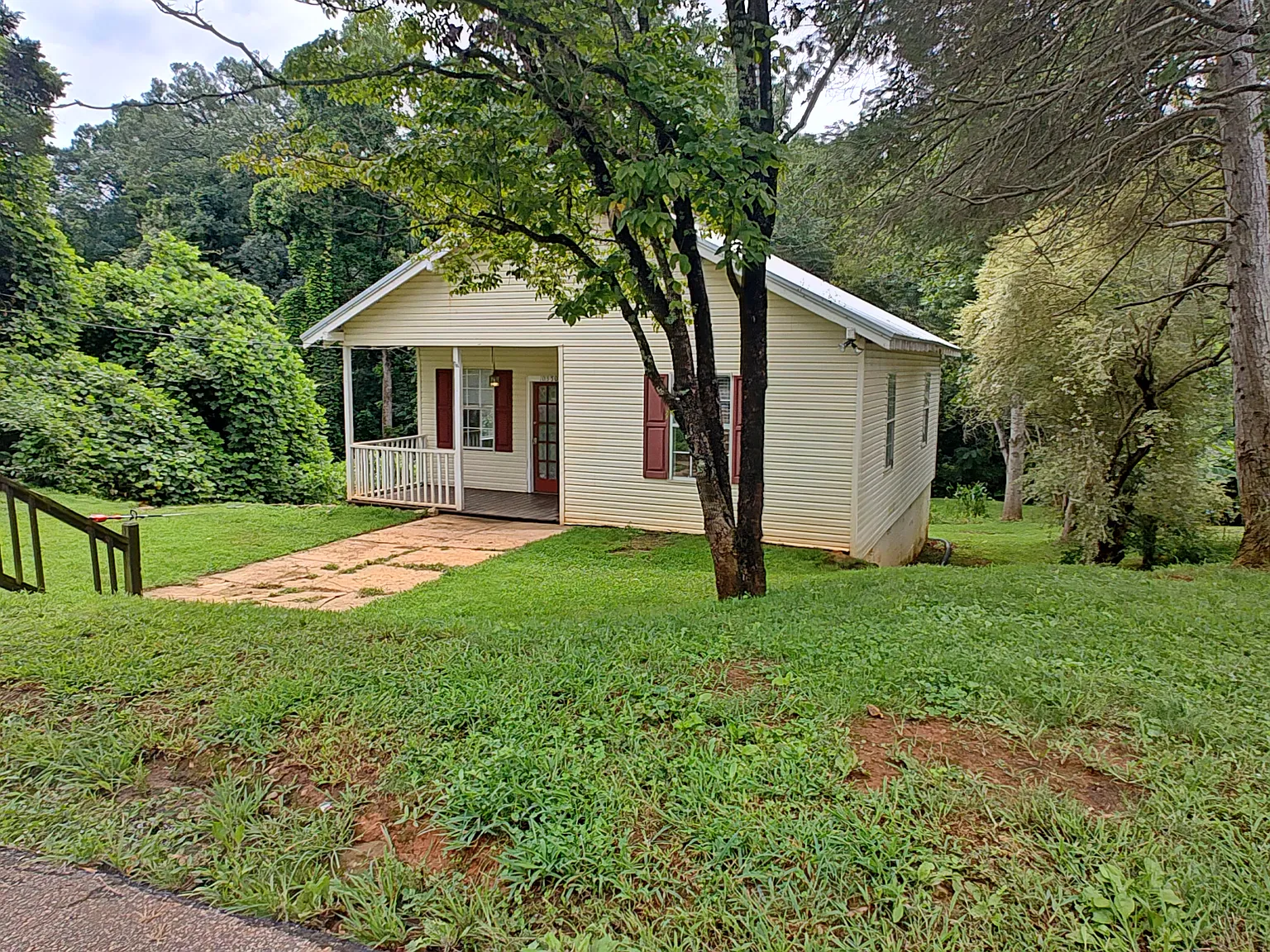 2 bed, 825 sqft, $950 — Photo 2