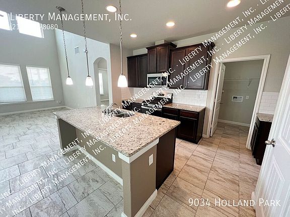 4th image of 9034 Holland Park