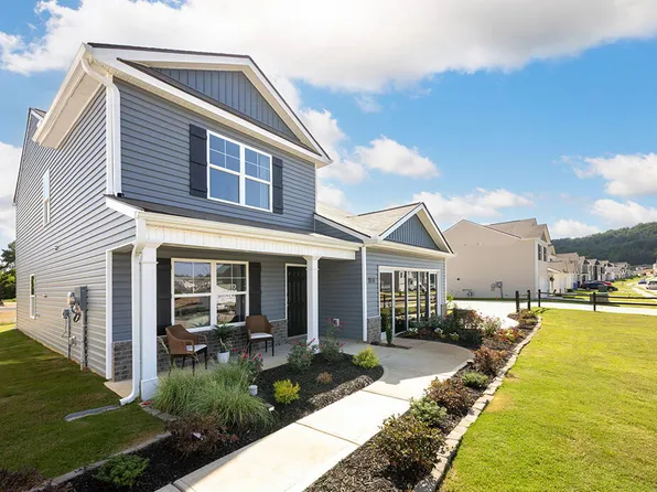 47 Quarter St, Rossville, GA 30741